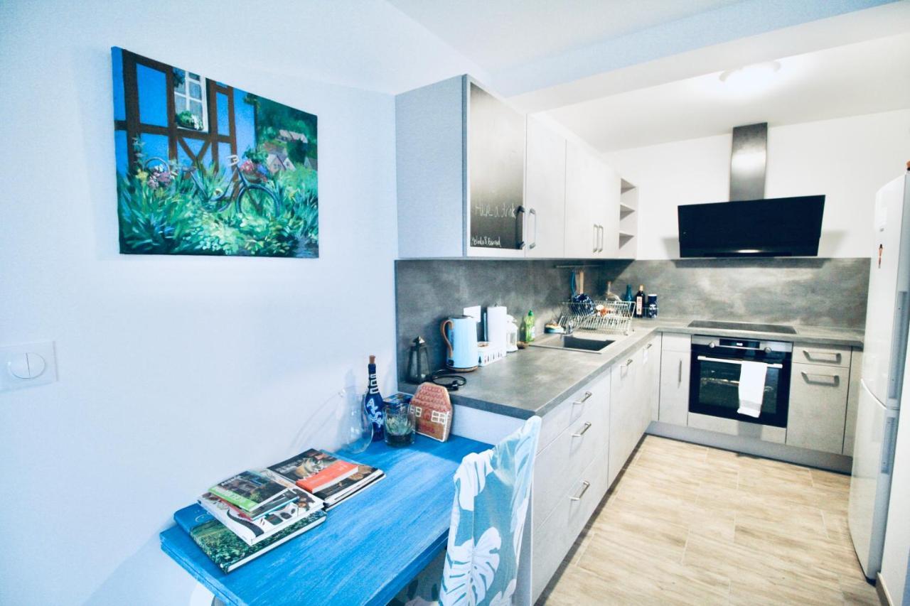 Janea Big Blue House Apartment Reichsfeld Exterior photo
